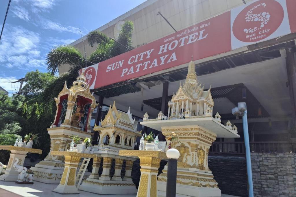 Sun City Pattaya Hotel Extérieur photo